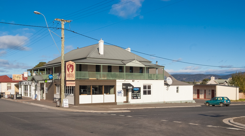 Campbell Town Hotel Motel (118 High St) Opening Hours
