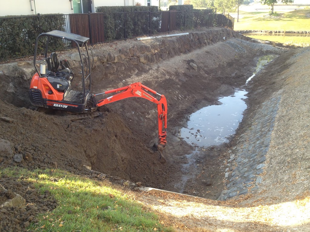 JEM Excavations & Maintenance PTY LTD | 94 Gardenia Dr, Bonogin QLD 4213, Australia | Phone: 0404 343 131