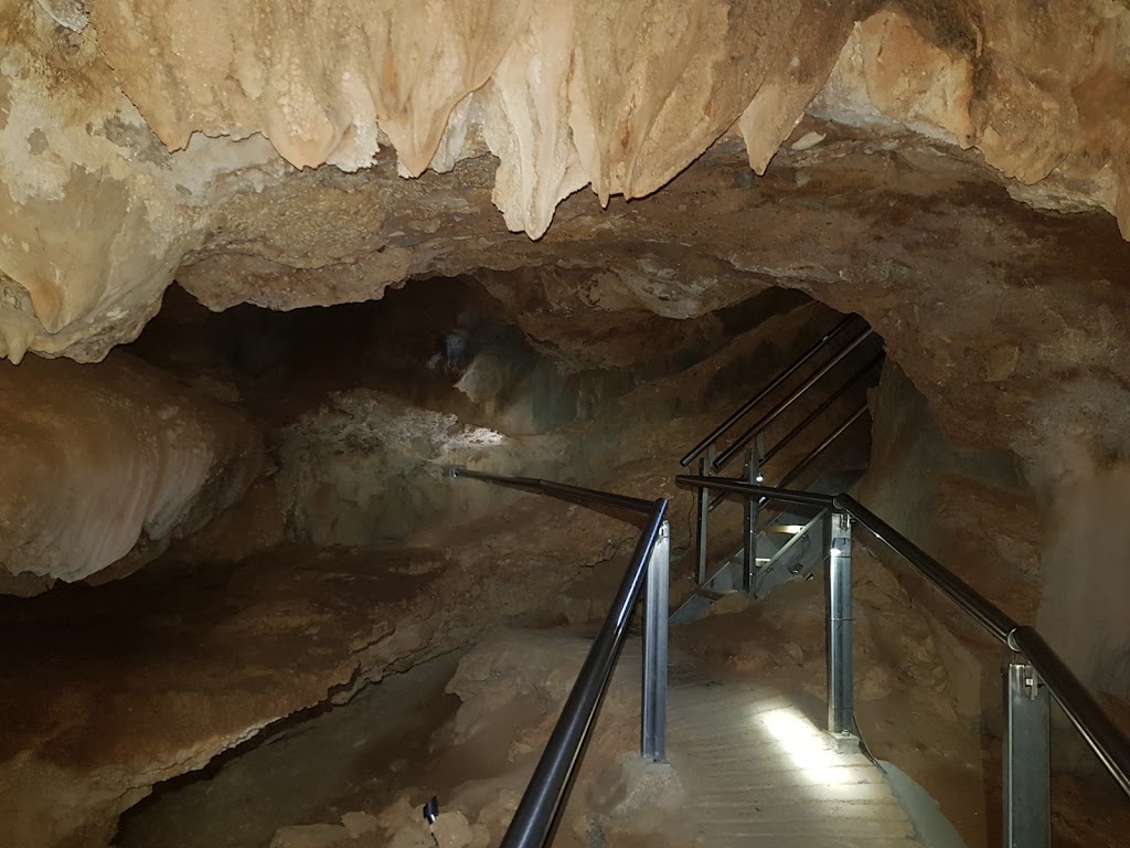 Donna Cave | tourist attraction | Chillagoe QLD 4871, Australia | 0740947111 OR +61 7 4094 7111