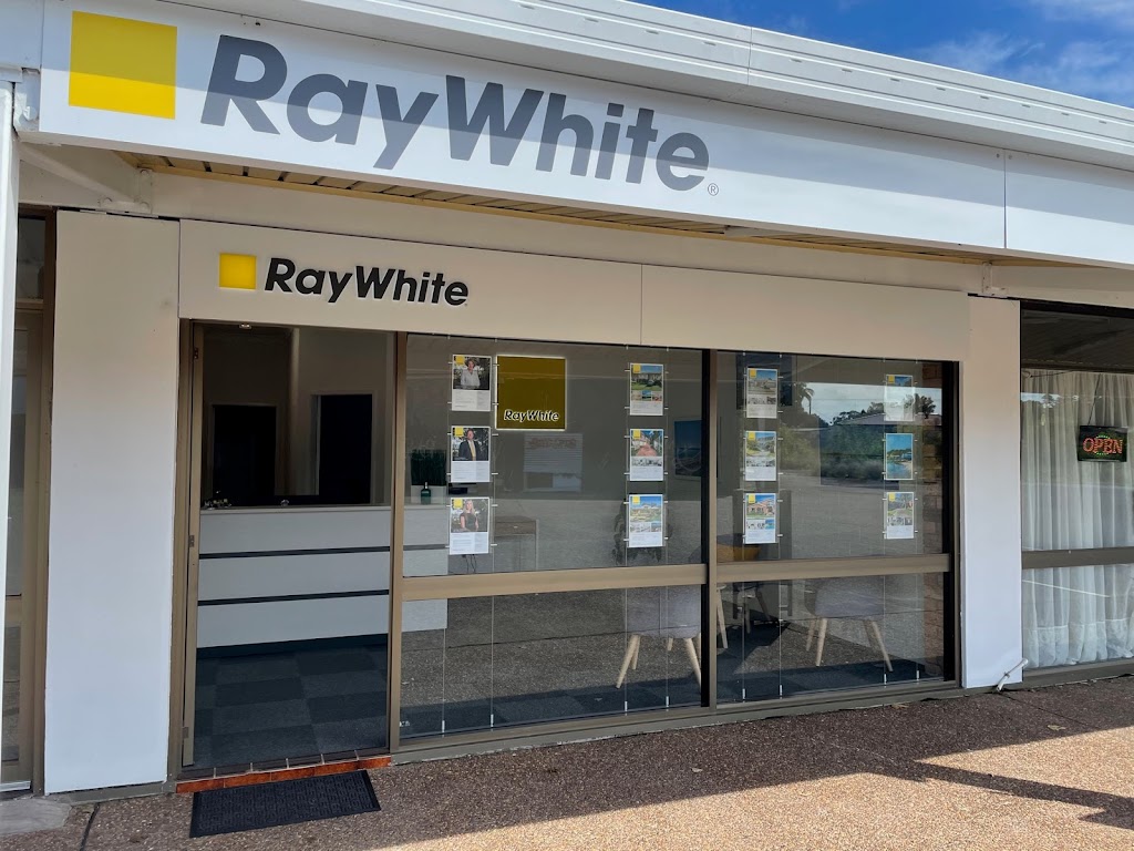 Ray White Tanilba Bay | 2/57 Beatty Blvd, Tanilba Bay NSW 2319, Australia | Phone: (02) 4071 9009