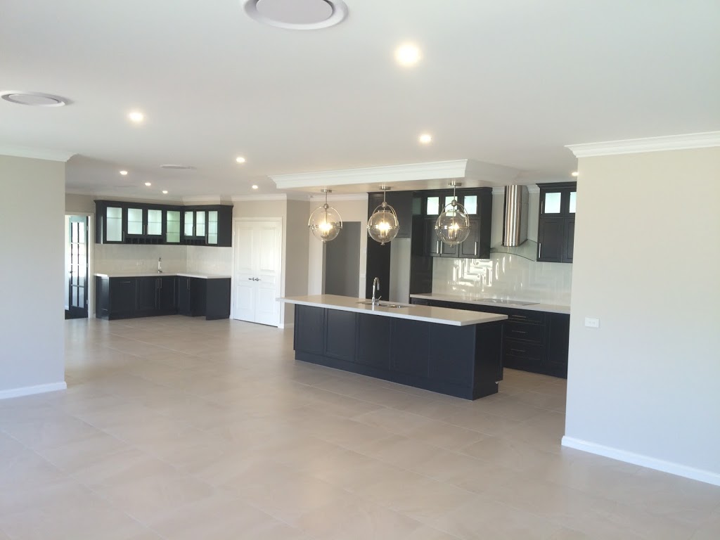 Kenwood Homes | general contractor | 111 Hartwood Ave, Robin Hill NSW 2795, Australia | 0263310141 OR +61 2 6331 0141