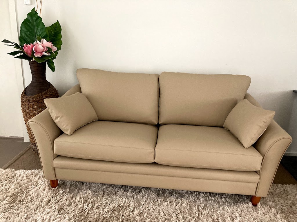 Paris upholstery | 776 Armstrong Rd, Manor Lakes VIC 3024, Australia | Phone: 0415 916 007