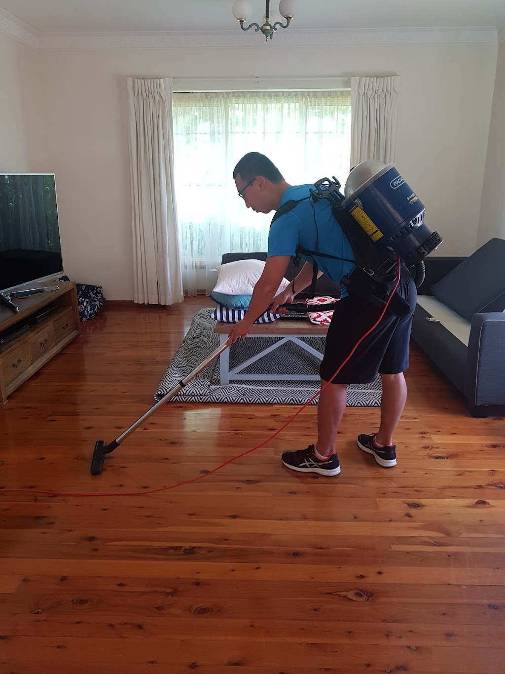 5 Stars Central Coast Cleaning Services | 21 Michaela Rd, Terrigal NSW 2260, Australia | Phone: 0420 598 595