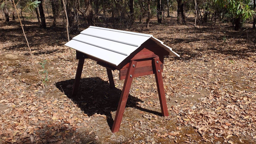 Western Edge Hives | 44 Karrak Ct, Gidgegannup WA 6083, Australia | Phone: 0429 881 611