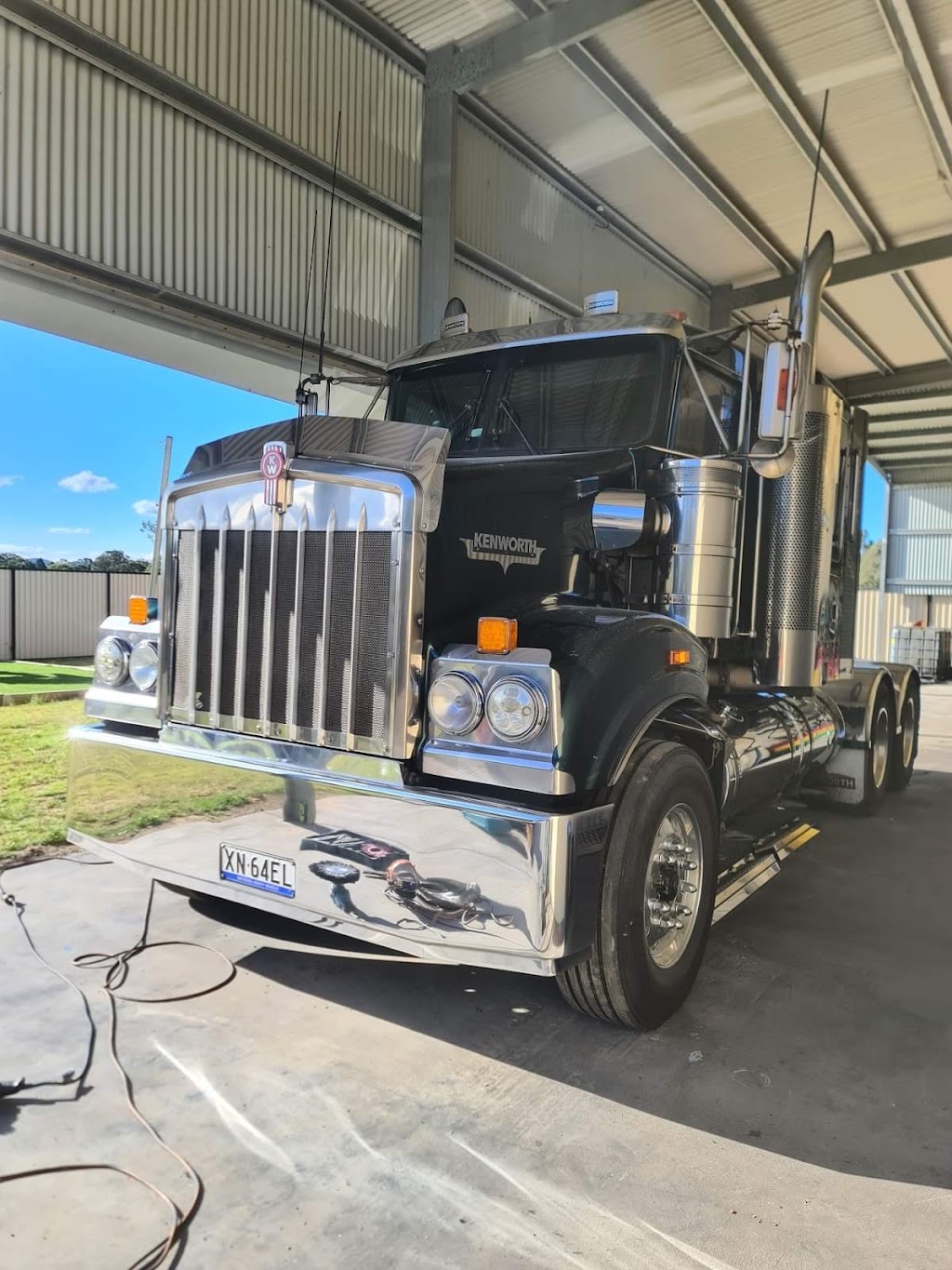 Mobile Truck Polishing | 7 Edgar St, Yagoona NSW 2199, Australia | Phone: 0468 371 051