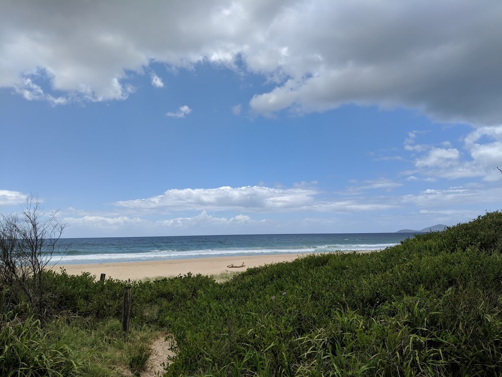 Off Leash Dog Beach | LOT 7018, LOT 7018 Millington Ave, Stuarts Point NSW 2441, Australia
