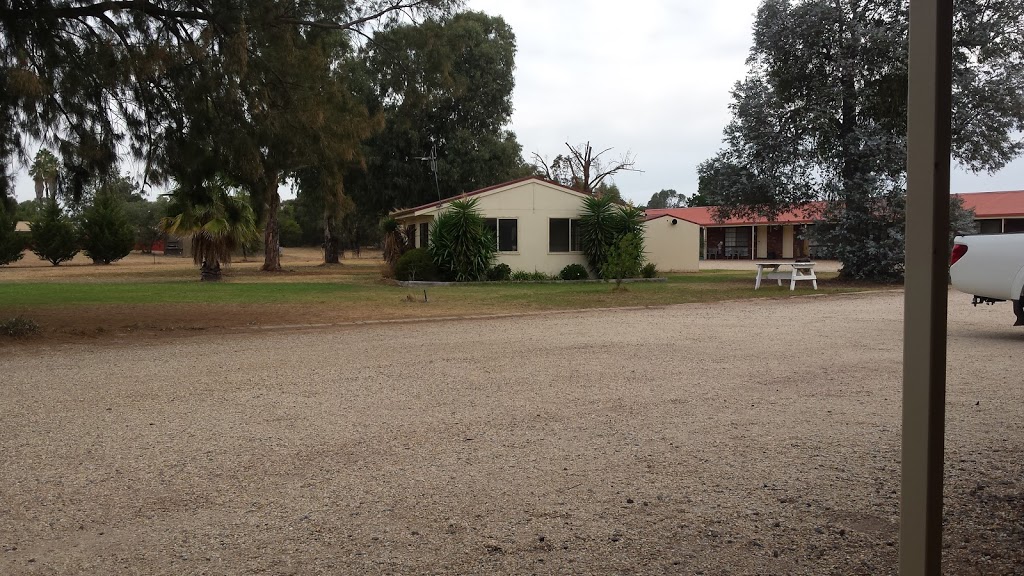 Barooga Golf View Motel | lodging | Golf Course Rd, Barooga NSW 3644, Australia | 0358734555 OR +61 3 5873 4555