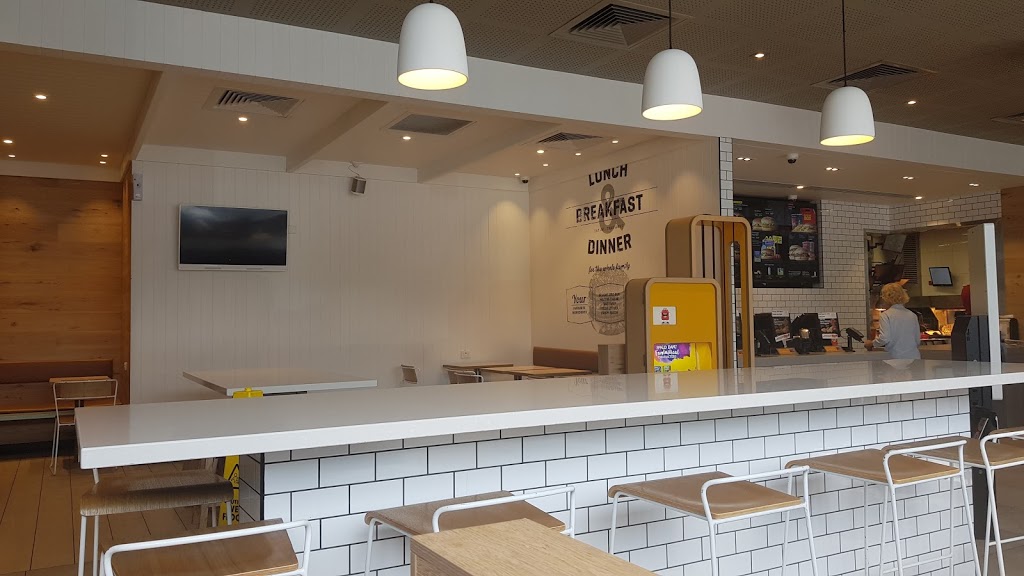 McDonalds Nowra Central | meal takeaway | 103 Plunkett St, Nowra NSW 2541, Australia | 0244467222 OR +61 2 4446 7222