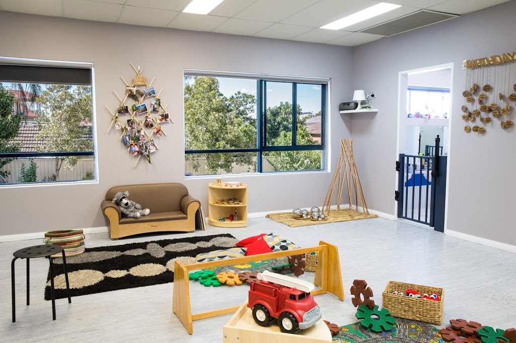 Young Academics Early Learning Centres - Merrylands | school | 42/44 Mary St, Merrylands NSW 2160, Australia | 1300668993 OR +61 1300 668 993