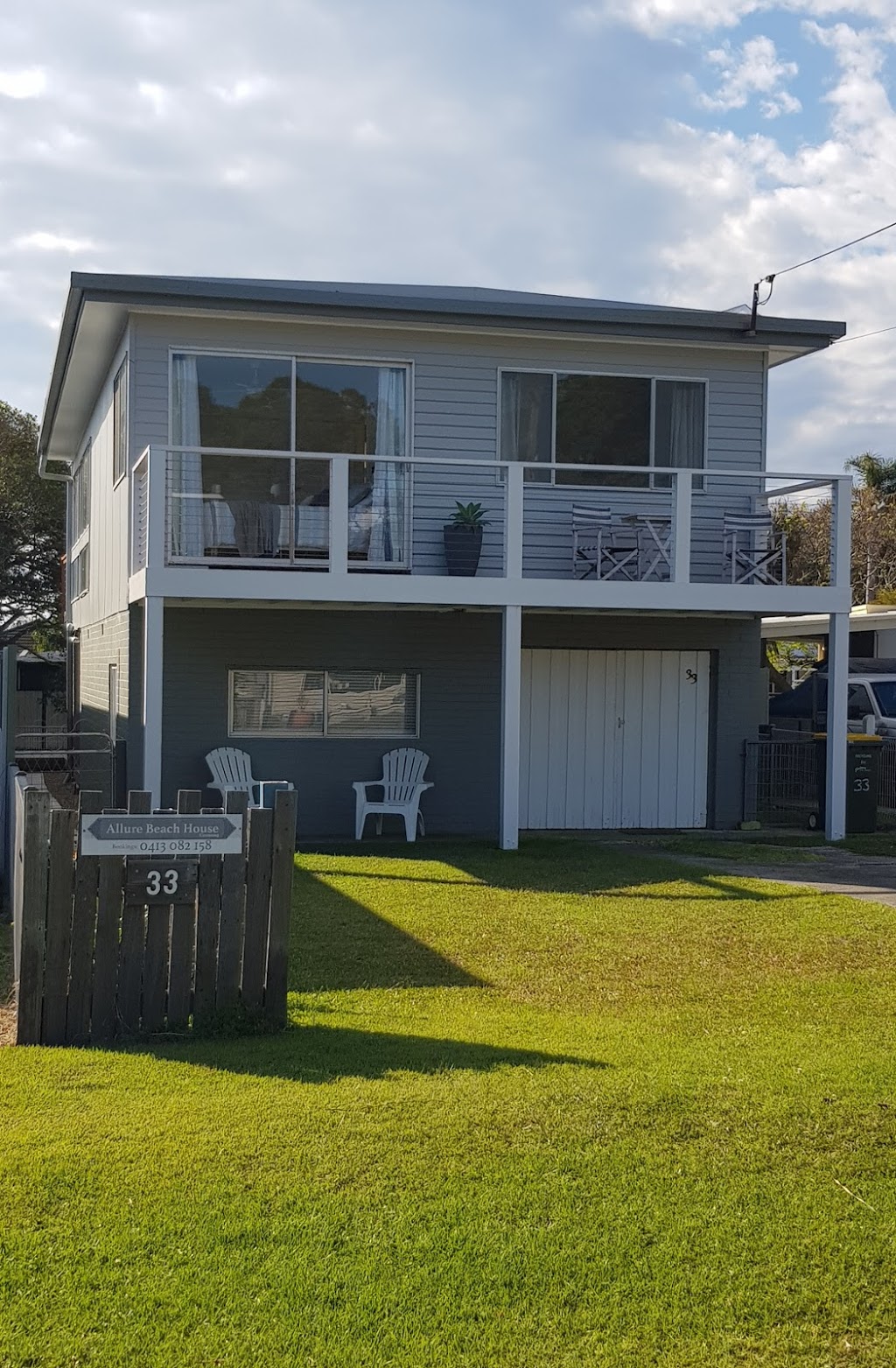 Allure Beach House Currarong | 33 Merimbula St, Currarong NSW 2540, Australia | Phone: 0413 082 158