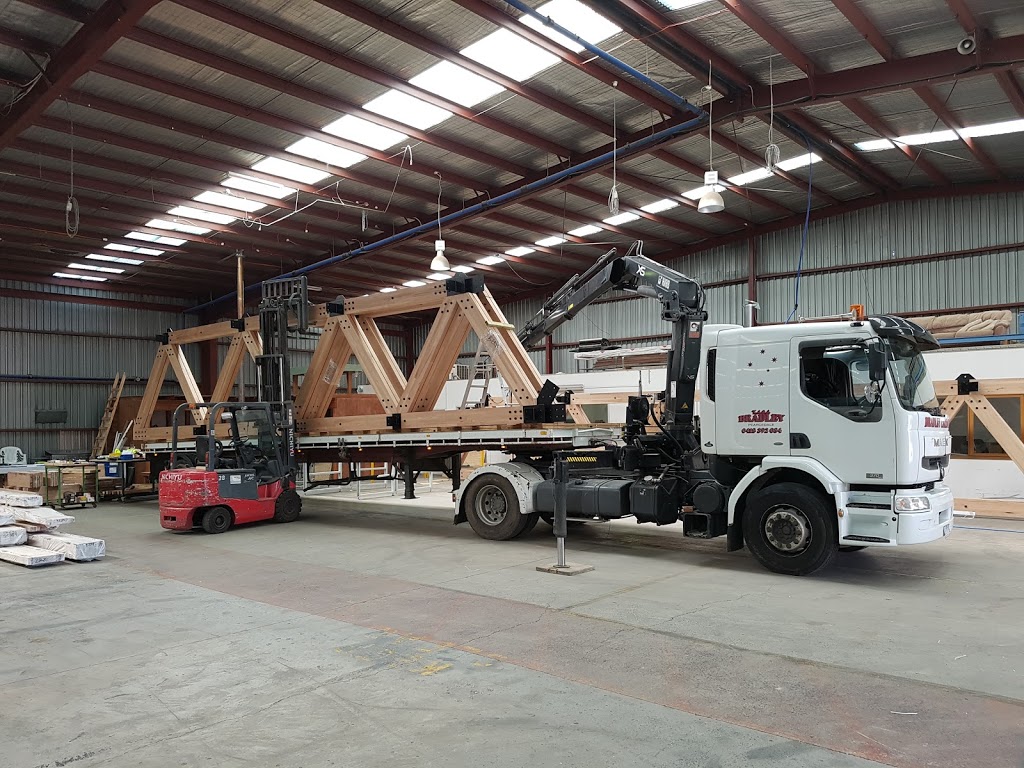 Bradley Crane Trucks | 19 Pearcedale Rd, Pearcedale VIC 3912, Australia | Phone: 0418 392 084