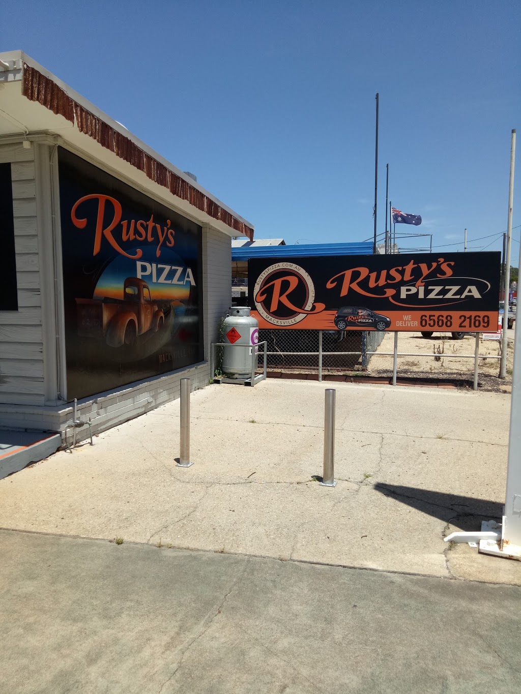 Rustys Pizza | 17 Cooper St, Macksville NSW 2447, Australia | Phone: (02) 6568 2169