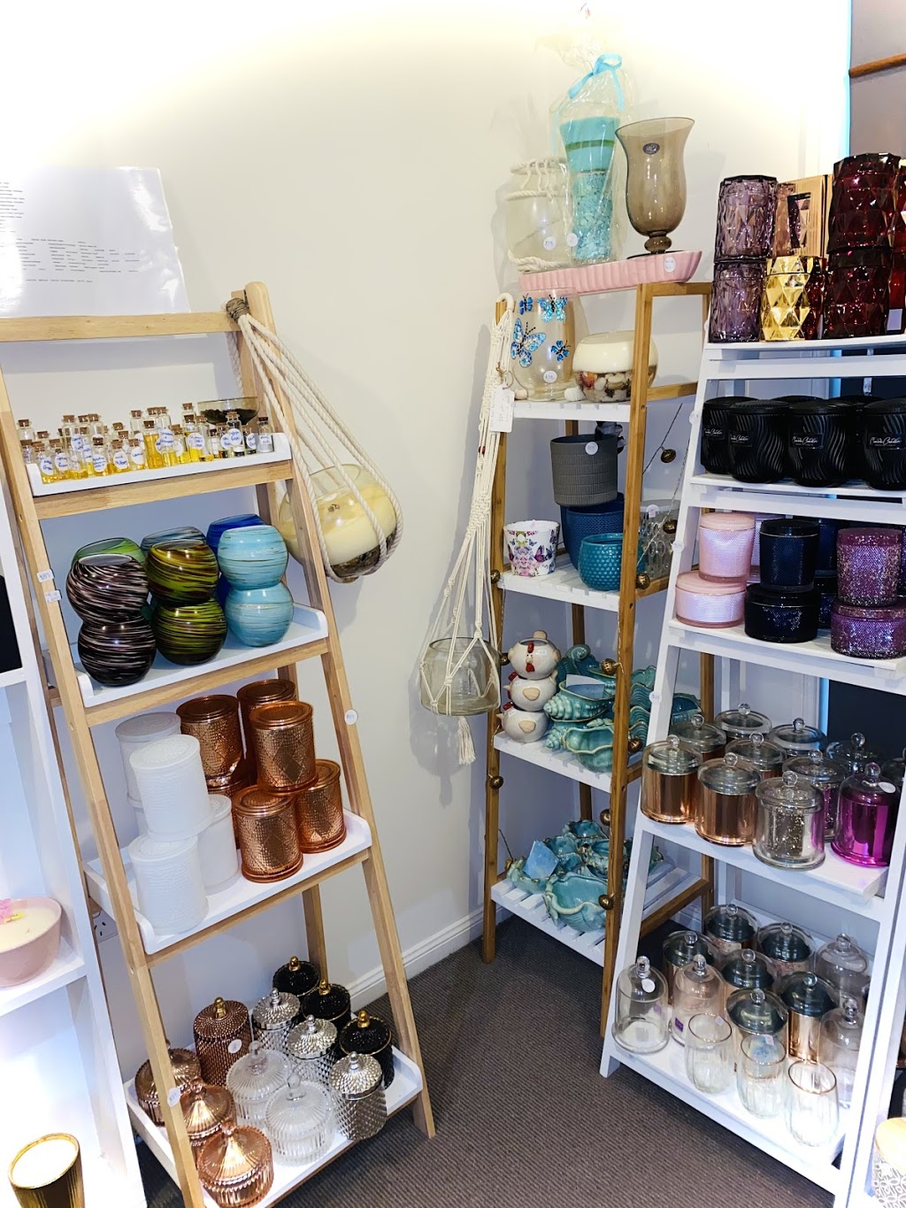 Candela Candles | 99 Clements St, Moranbah QLD 4744, Australia | Phone: 0477 311 455