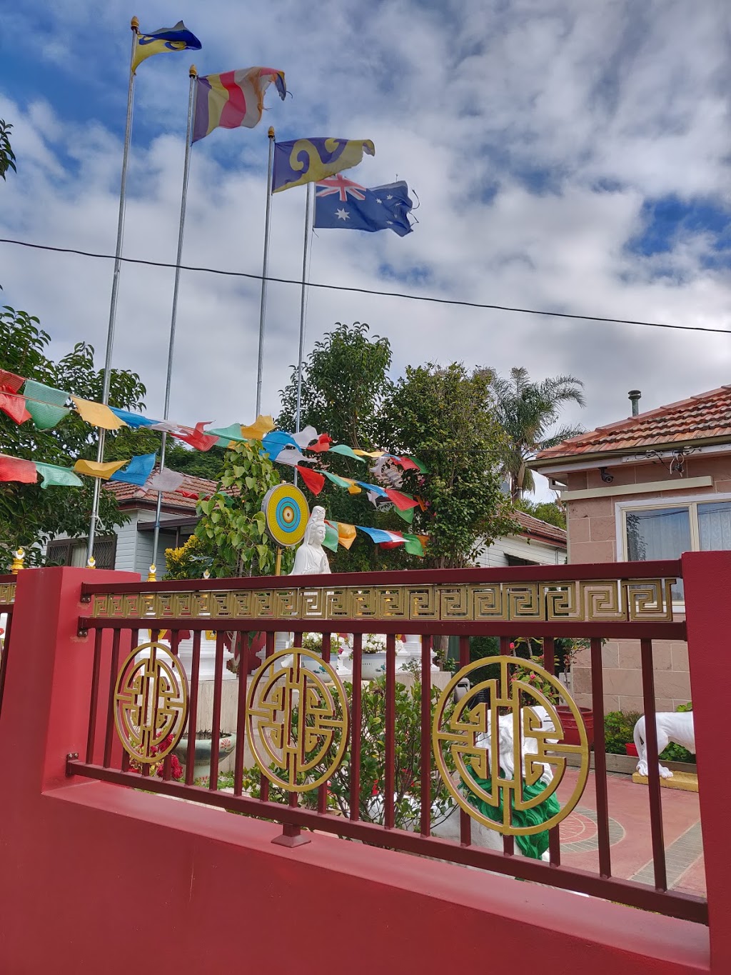 Barom Kagyu Chodak Drupju Chuling | place of worship | 50B Woods Rd, Sefton NSW 2162, Australia | 0297865513 OR +61 2 9786 5513