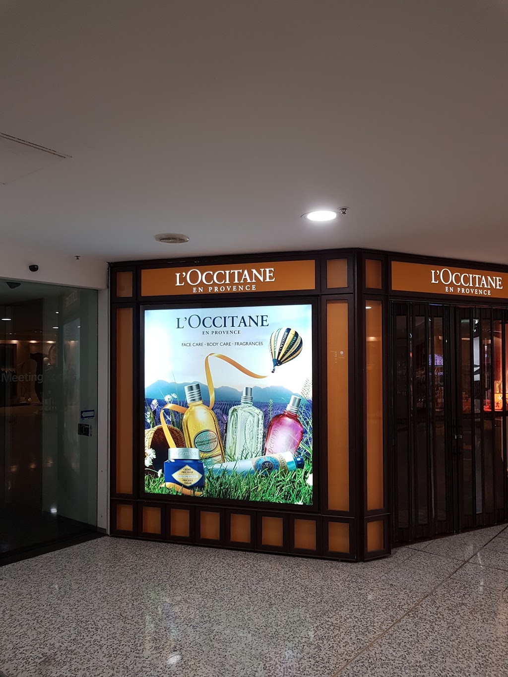 LOCCITANE MELBOURNE AIRPORT | home goods store | RM24 Airport Dr, Tullamarine VIC 3045, Australia | 0393104888 OR +61 3 9310 4888