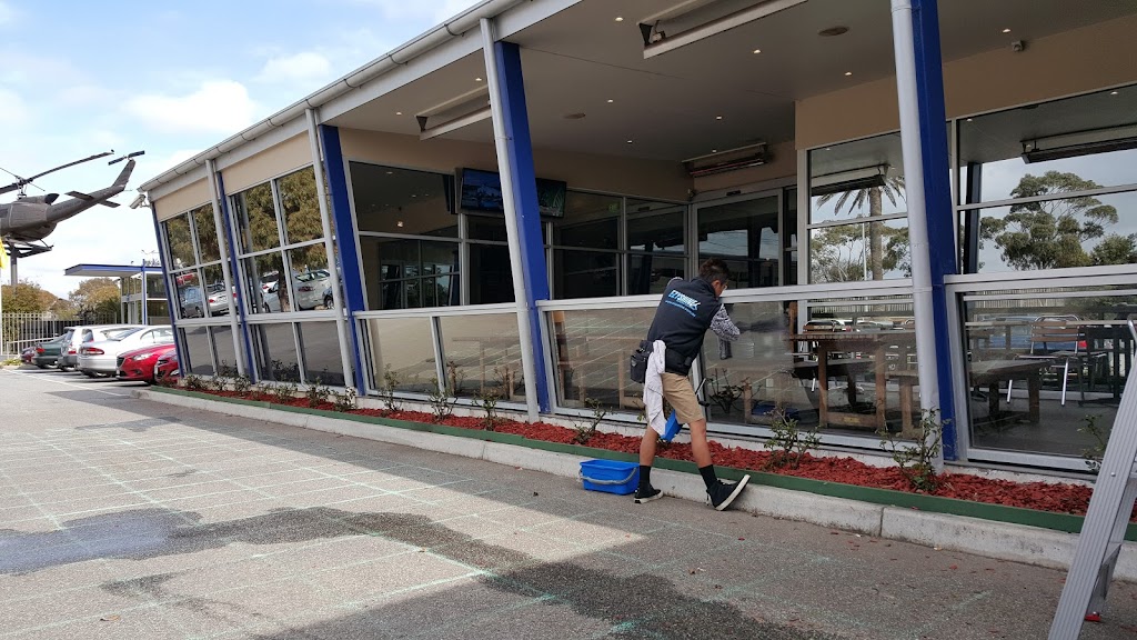 Ezyshine Window Cleaning Melboune | 44 Brandon St, Glen Iris VIC 3146, Australia | Phone: 1300 011 971