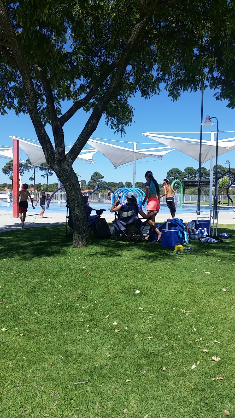 Rainbow Waters Playground | park | LOT 5519 Library Ave, Ellenbrook WA 6069, Australia | 0892679267 OR +61 8 9267 9267