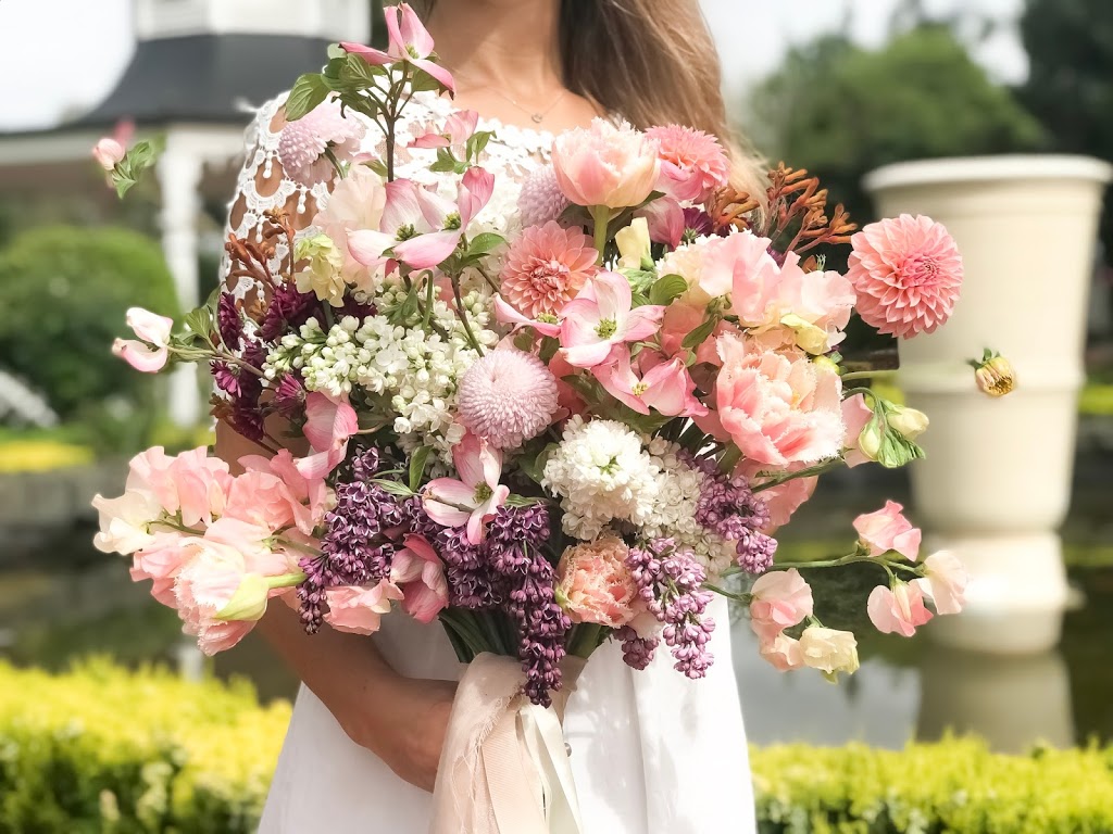 RoseMary Florist | florist | 13 Baron Ct, Kings Park VIC 3021, Australia | 0432559515 OR +61 432 559 515