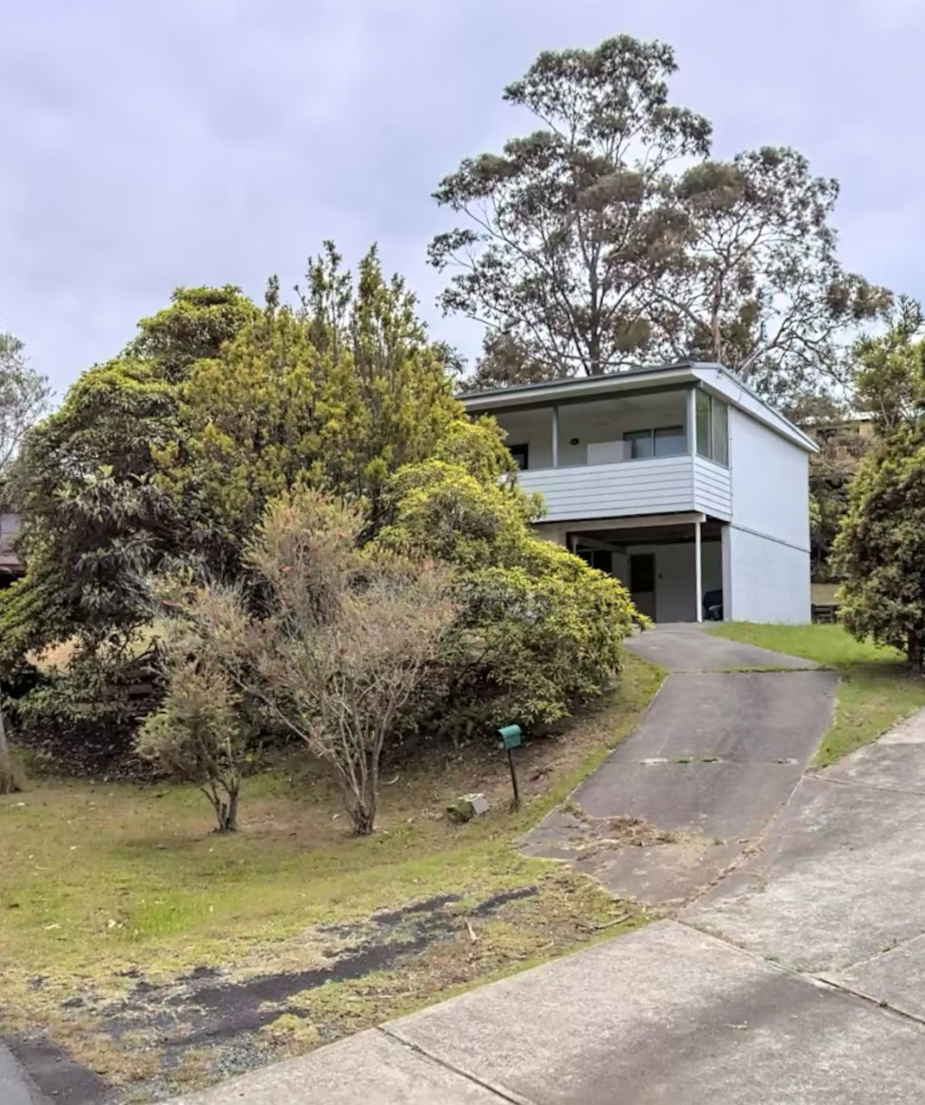 Brefney by Sea | 17 Millamurra St, Malua Bay NSW 2536, Australia | Phone: 0401 146 994
