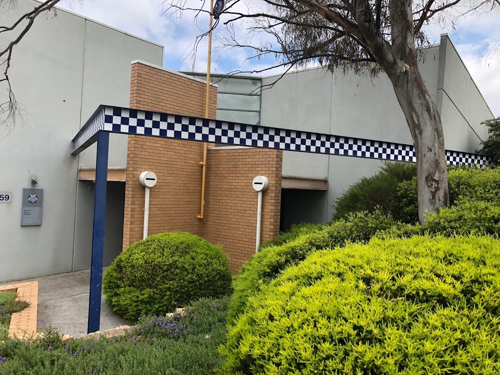 Boronia Police Station | police | Boronia Police Complex, 259 Dorset Rd, Boronia VIC 3155, Australia | 0397606600 OR +61 3 9760 6600