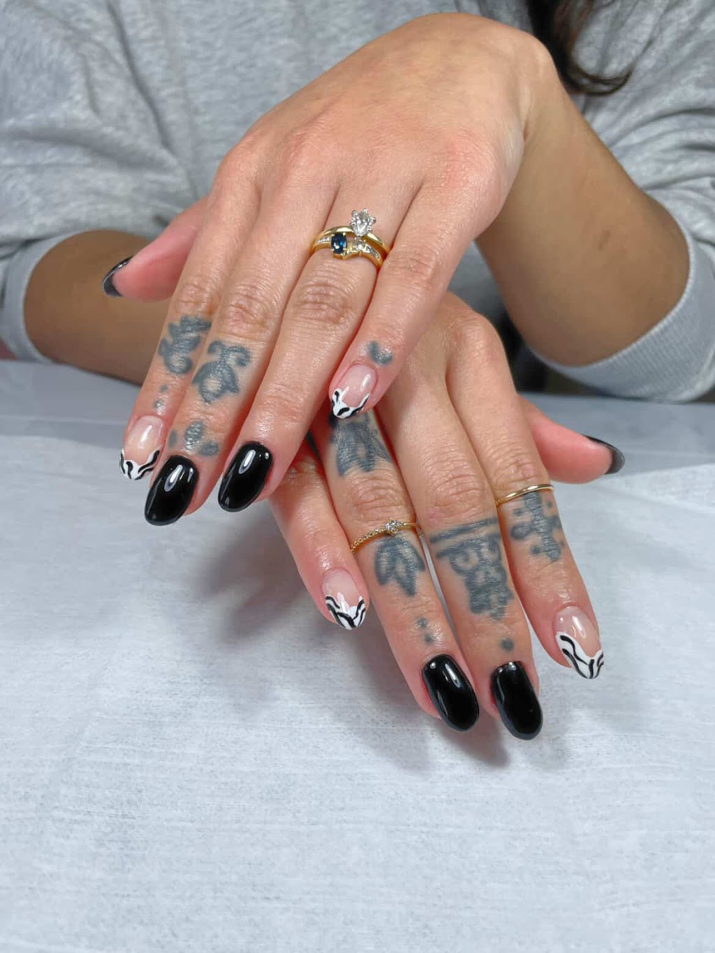 glownails_jessica | 13 Sells Rd, Lucas VIC 3350, Australia | Phone: 0437 968 920
