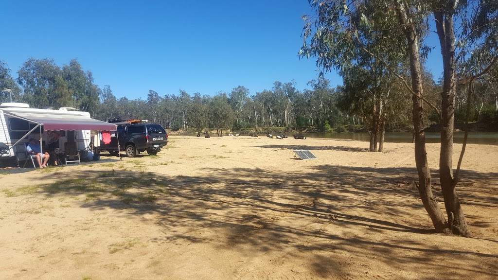 Wolfpack Holiday Den | campground | Little Bruces Track, Burramine VIC 3730, Australia