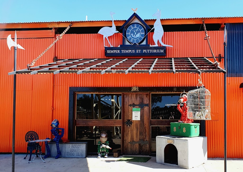 Outback Opal Putters | 14 Windlass Ave, Lightning Ridge NSW 2834, Australia | Phone: 0431 284 238