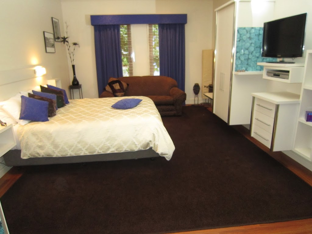 The Retreat at Froog Moore Park | lodging | 78 Bligh St, Tamworth NSW 2340, Australia | 0267663353 OR +61 2 6766 3353