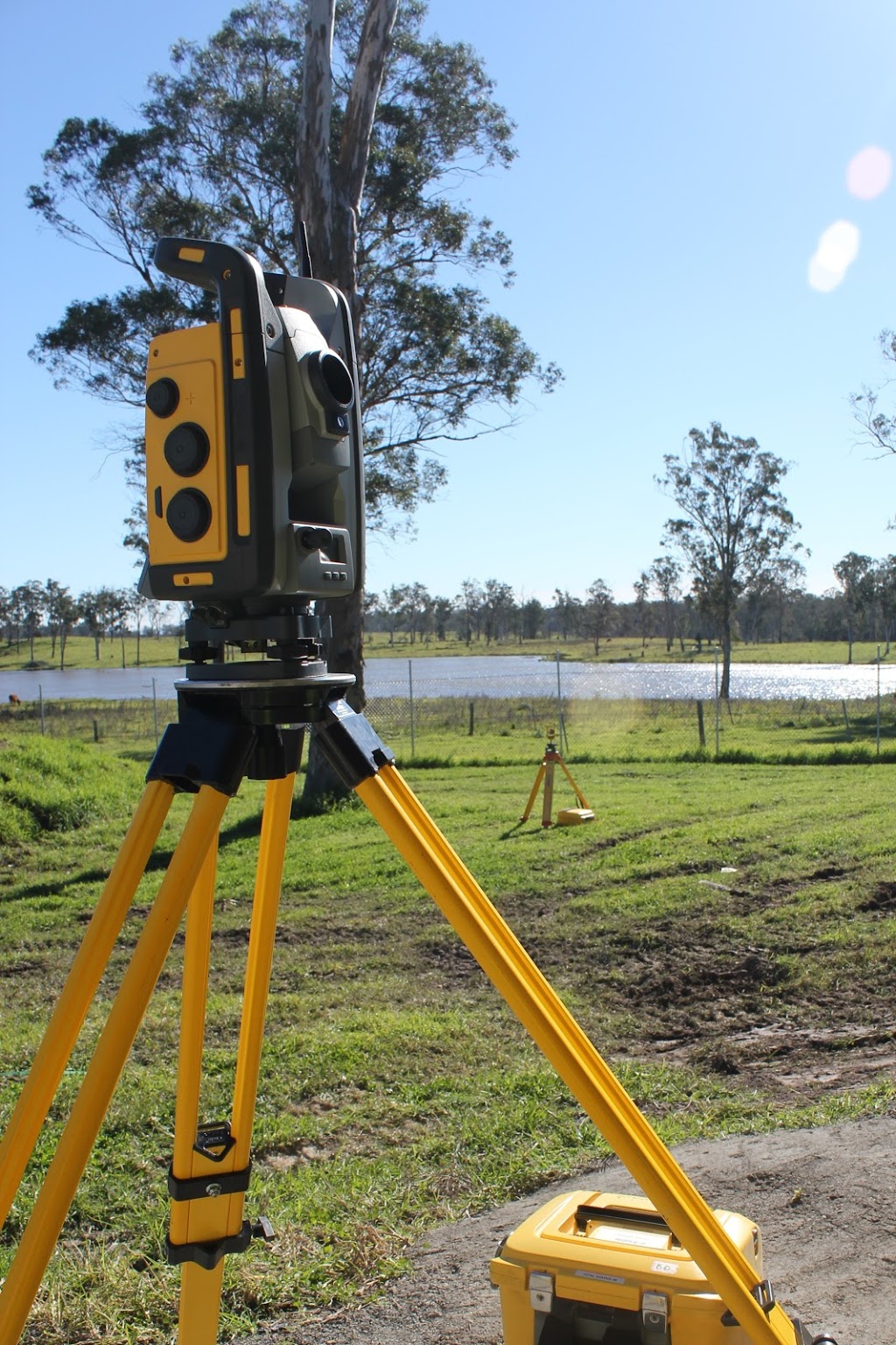 Dixon Surveying Pty Ltd | Hideaway Pl, Port Macquarie NSW 2444, Australia | Phone: 0418 396 788