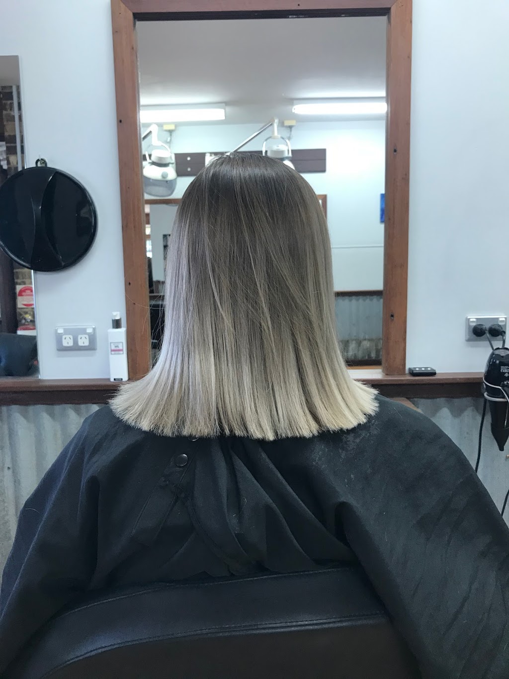 The Shearing Shed Hair Salon | hair care | Unit 1/2-4 Victoria St, Hall ACT 2618, Australia | 0262302284 OR +61 2 6230 2284