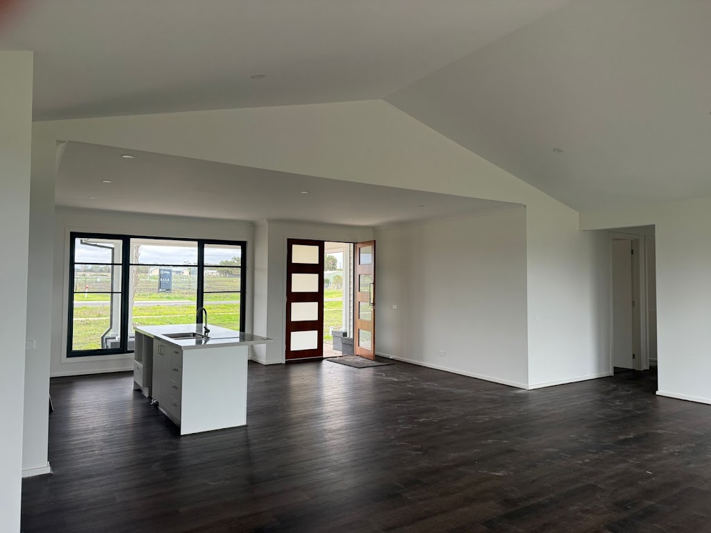 Five star painting pty ltd | 18 Derwent St, Lara VIC 3212, Australia | Phone: 0401 920 273