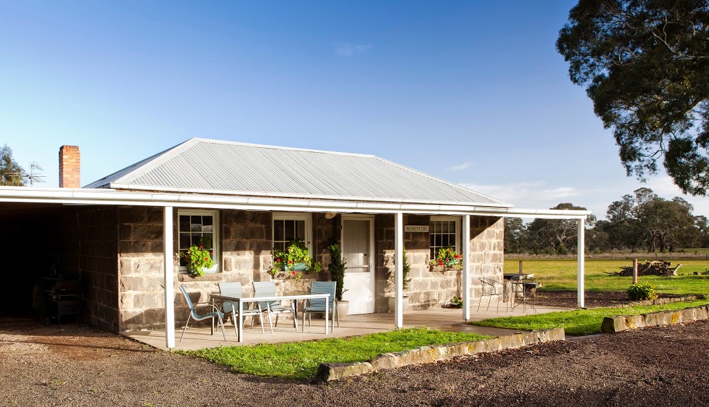 South Mokanger Farm Cottages | lodging | 676/710 Mokanger Rd, Cavendish VIC 3314, Australia | 0490372907 OR +61 490 372 907