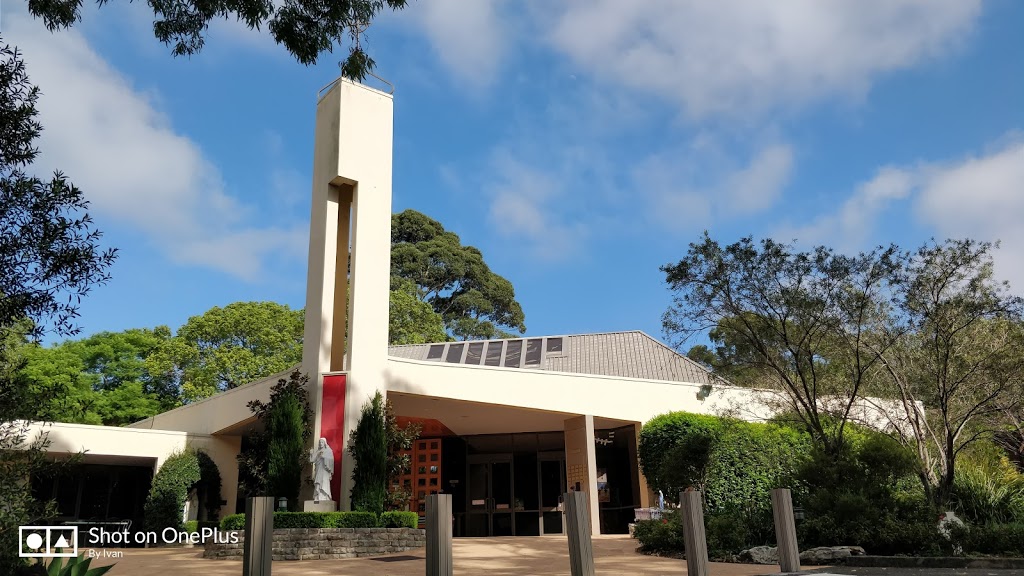 Sacred Heart Church | church | 2 Richard Porter Way, Pymble NSW 2073, Australia | 0291442702 OR +61 2 9144 2702