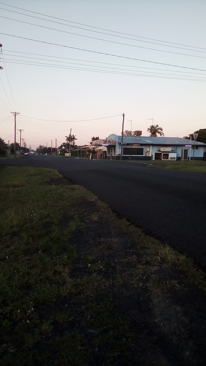 Fishermans Inn | meal takeaway | 365 Bourbong St, Millbank QLD 4670, Australia | 0741526340 OR +61 7 4152 6340