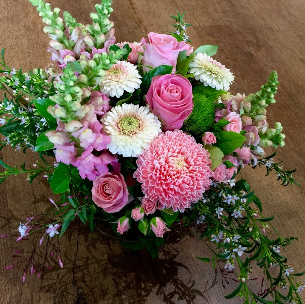 Divine Flowers Brisbane | florist | 196 Newmarket Rd, Wilston QLD 4051, Australia | 0436013723 OR +61 436 013 723
