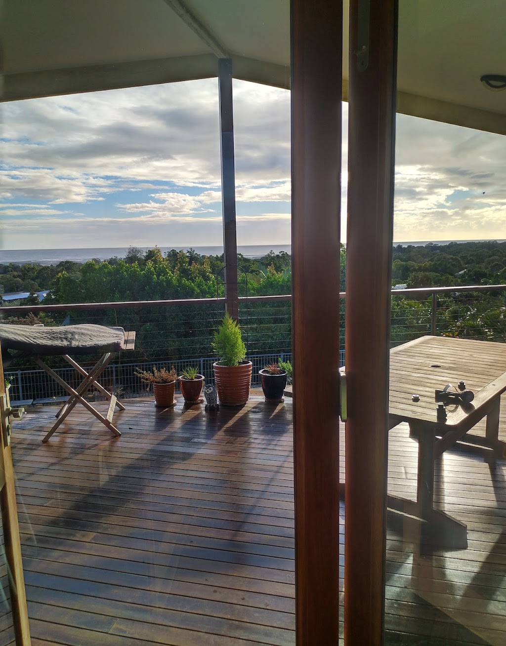 Window Cleaners Direct | 279 Esplanade, Cairns North QLD 4870, Australia | Phone: 0468 842 037