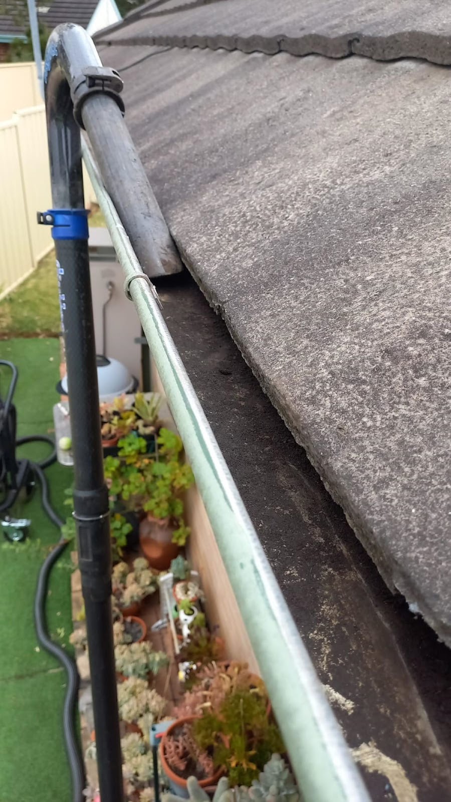 Bens Western Sydney Gutter Cleaning | 54 Milky Way, Campbelltown NSW 2560, Australia | Phone: 0434 431 370