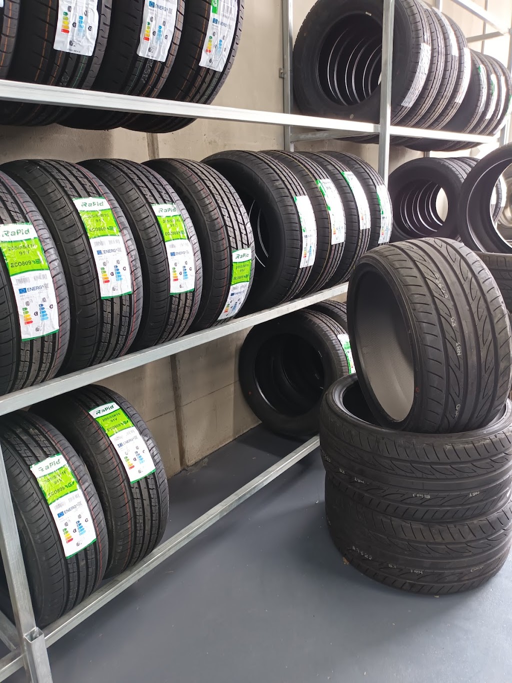 WestSide Tyres And Services | 63A St Albans Rd, St Albans VIC 3021, Australia | Phone: (03) 9041 7888