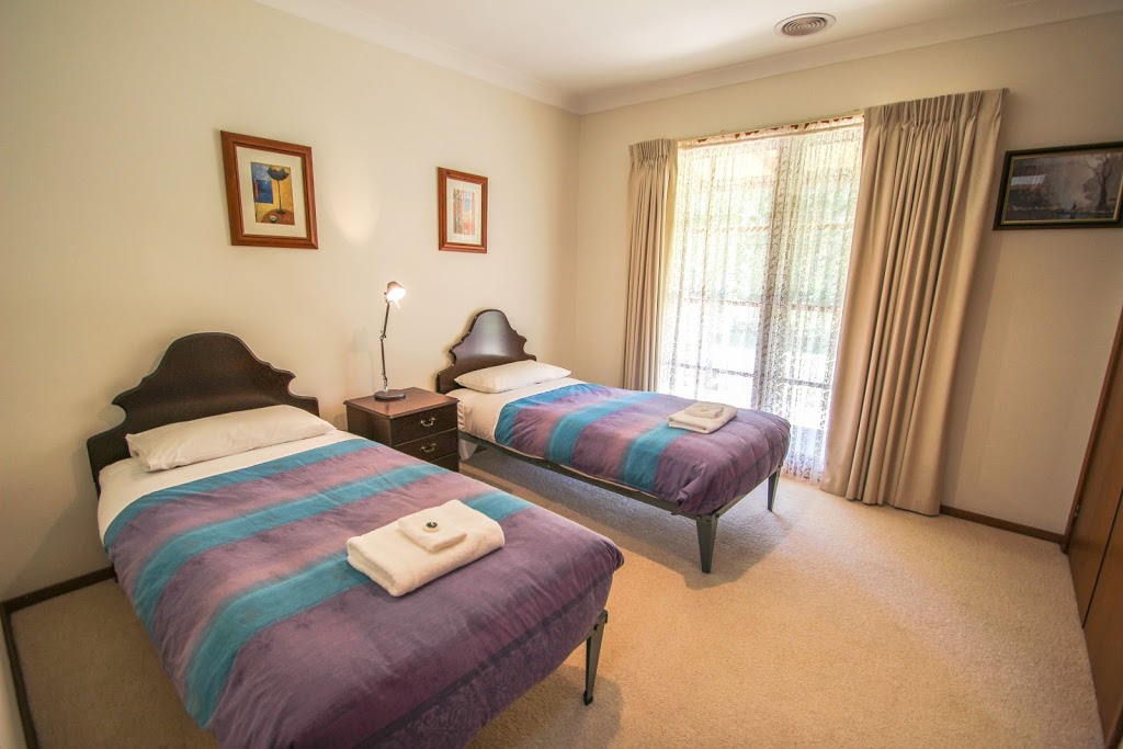 Wombat Hollow | lodging | 17 Steiners Ln, Smoko VIC 3741, Australia | 0357592653 OR +61 3 5759 2653