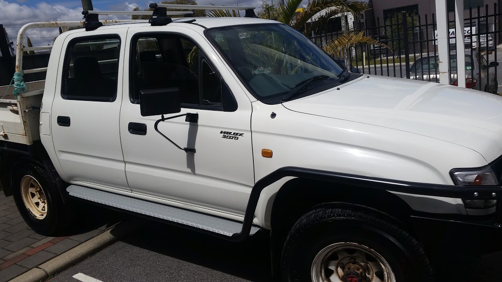 J & M Smash Repairs Pty Ltd | car repair | 287 Victoria Rd, Malaga WA 6090, Australia | 0892493455 OR +61 8 9249 3455
