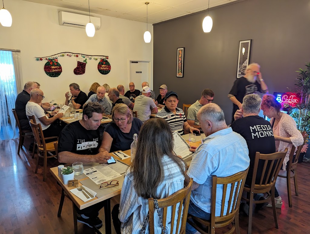 Gavees Kitchen & Pizzario | 92 Ridgway, Mirboo North VIC 3871, Australia | Phone: (03) 5668 1467
