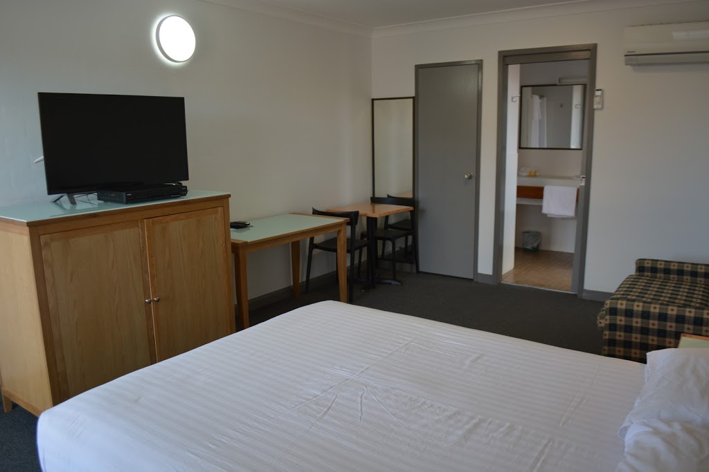 Spa Village Travel Inn | lodging | 300 Warialda St, Moree NSW 2400, Australia | 0267524033 OR +61 2 6752 4033