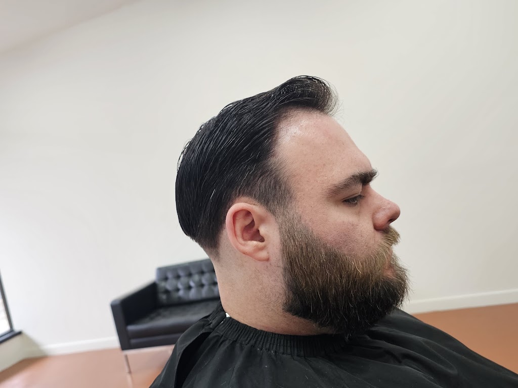 Two Betts Barbershop | 5 Coliseum Walk, Ballarat Central VIC 3350, Australia | Phone: 0491 172 825