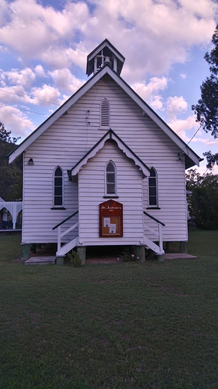 Chapel on the Green Esk | Ipswich St &, Middle St, Esk QLD 4312, Australia | Phone: 0434 415 346