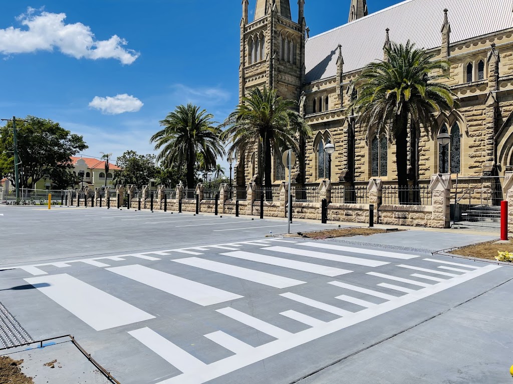 Tanners Bitumen & Asphalt | 3 Sturt St, Parkhurst QLD 4702, Australia | Phone: 0434 406 300
