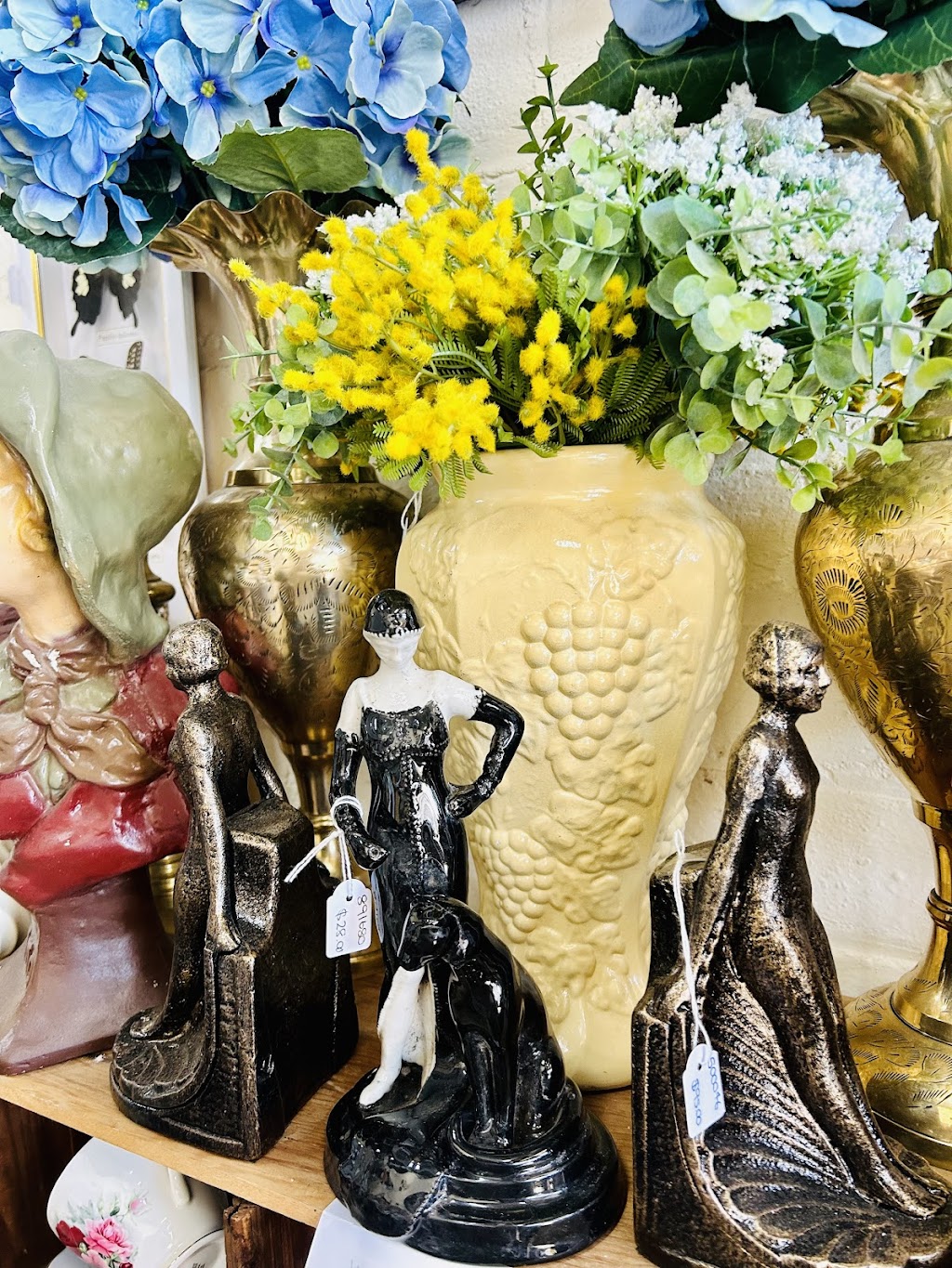 Petit Velo Rochester | Unit 2/41 Moore St, Rochester VIC 3561, Australia | Phone: 0448 555 154