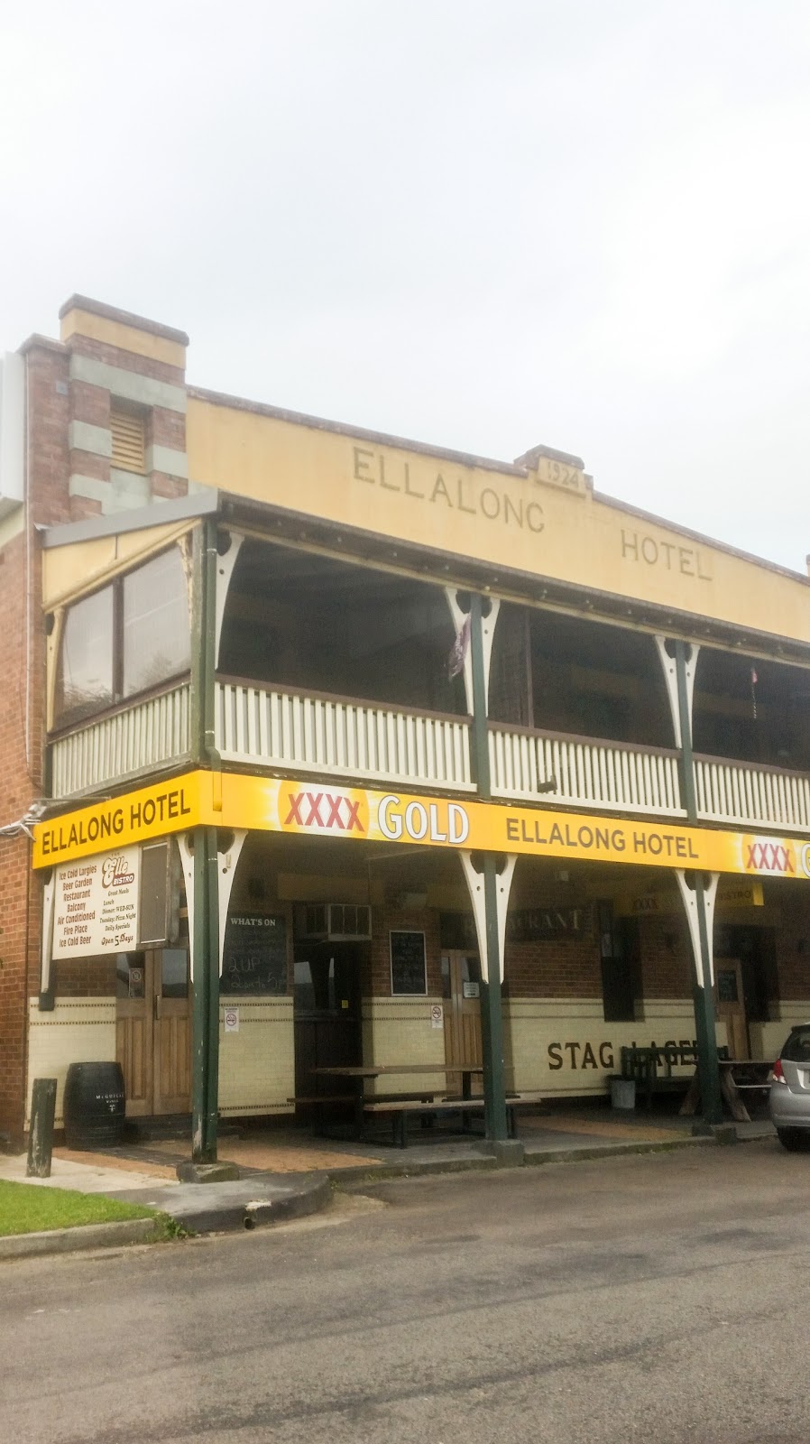 Ellalong Hotel | lodging | 80 Helena St, Ellalong NSW 2325, Australia | 0249981217 OR +61 2 4998 1217