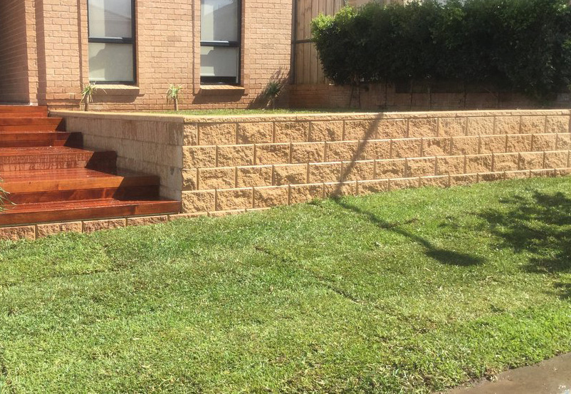 Fletcher’s Retaining Walls | 10 Burnside Rd, Strathalbyn SA 5255, Australia | Phone: 0412 474 455