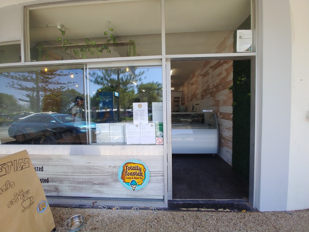 Totally Toasted -Toastie And Gelato Bar | Shop 2/14 Beerburrum St, Dicky Beach QLD 4551, Australia | Phone: 0492 931 049