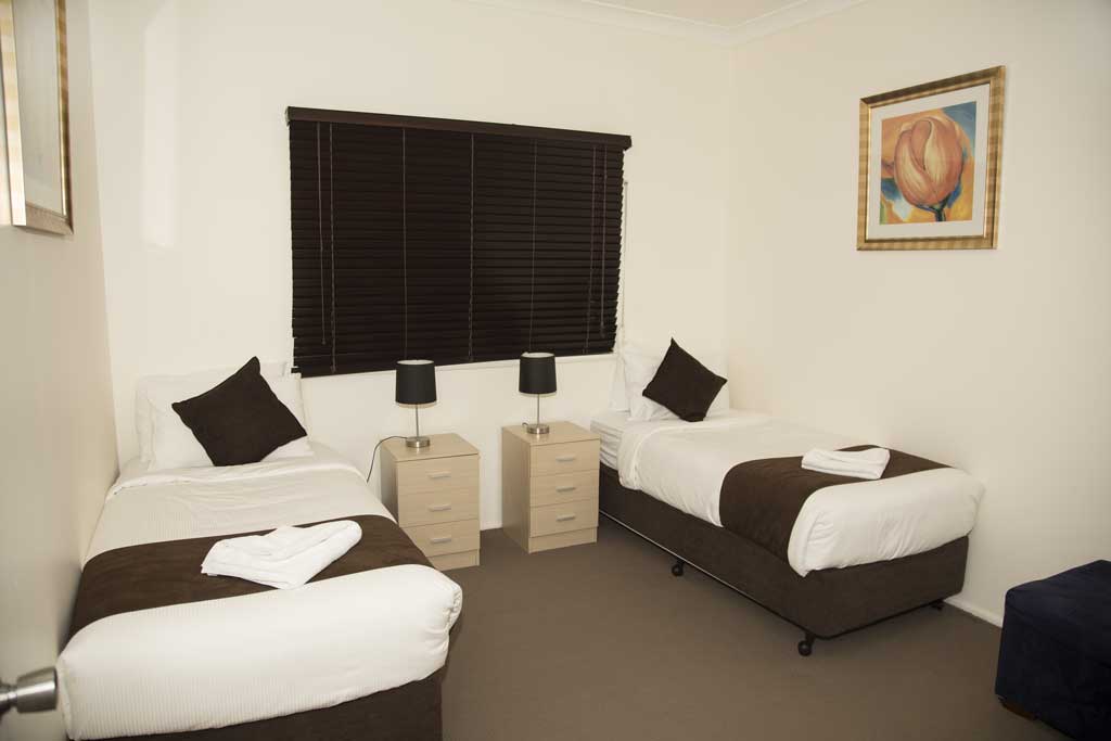 Bay Hotel Motel | 330 Fishery Point Rd, Bonnells Bay NSW 2264, Australia | Phone: (02) 4973 3177